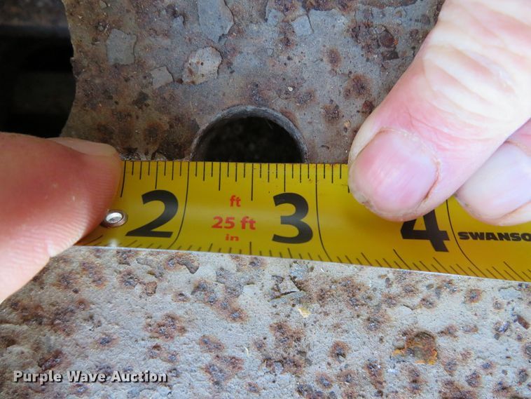 image for item EV9696 (47) V track 24"W single grouser track pads