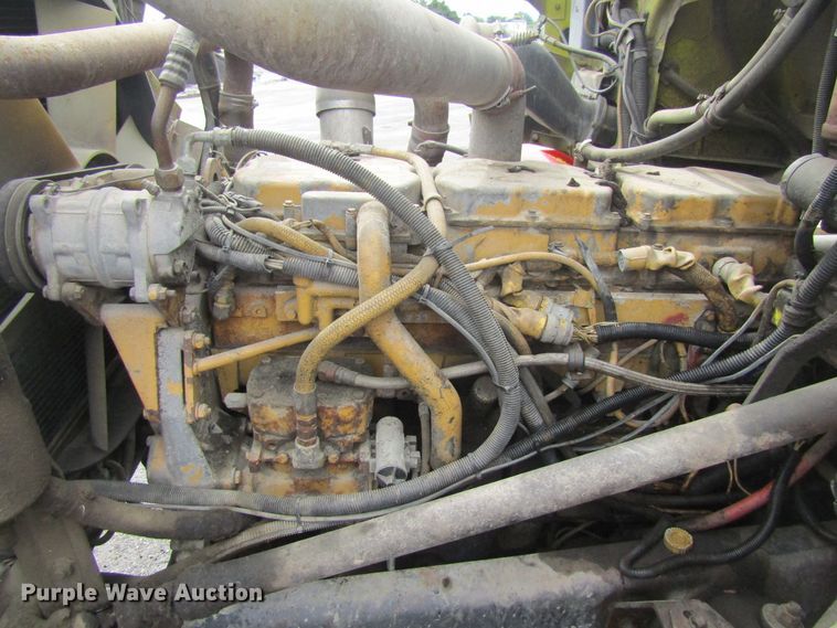 image for item FD9278 1989 Freightliner FLC112 tank truck