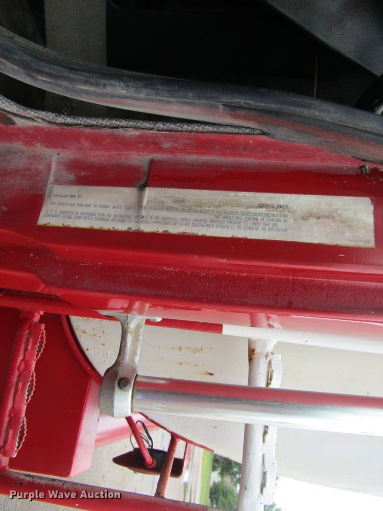 image for item FD9278 1989 Freightliner FLC112 tank truck