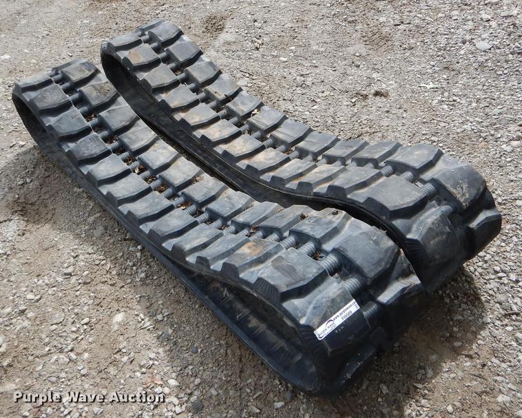 image for item FI9589 Skid steer tracks