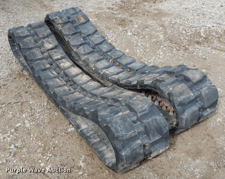 image for item FI9589 Skid steer tracks