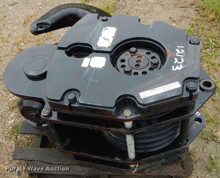 image for item FI9616 Terex QRJ100SV18RTB crane block