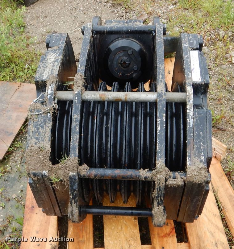 image for item FI9617 Terex QRJ100SV18RTB crane block