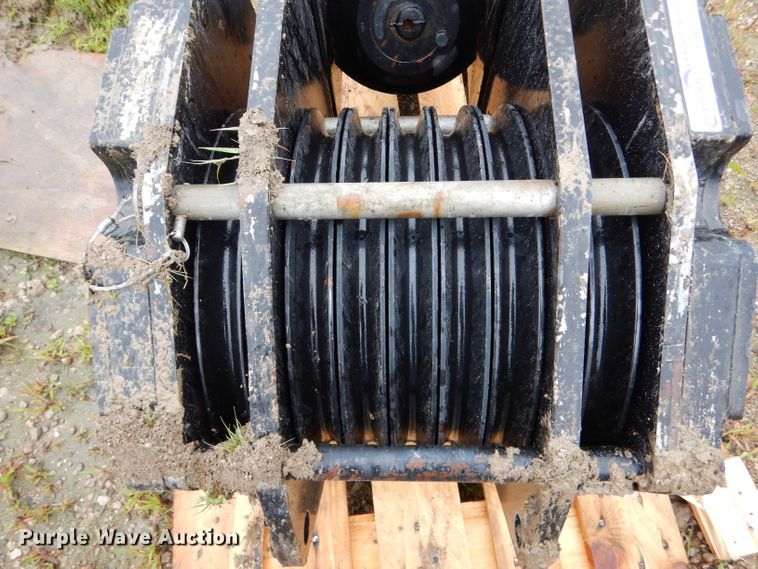 image for item FI9617 Terex QRJ100SV18RTB crane block