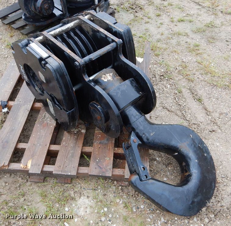 image for item FI9618 Terex QRJ100SV18RTB crane block