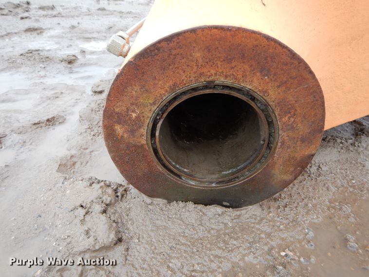 image for item FI9620 2006 Doosan DX300LC excavator boom