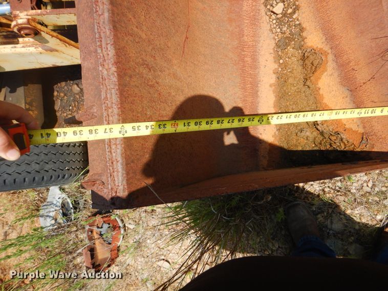 image for item FT9435 Ford 555A backhoe