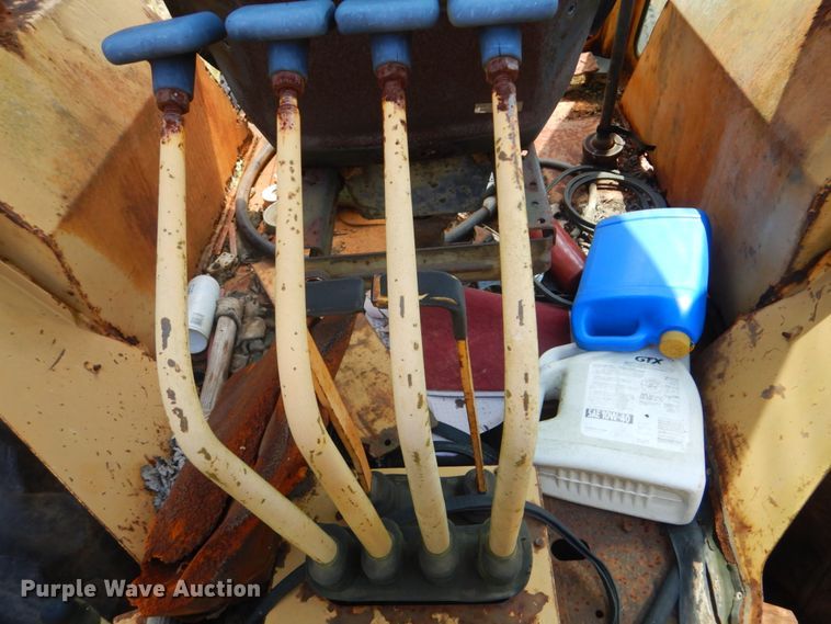 image for item FT9435 Ford 555A backhoe