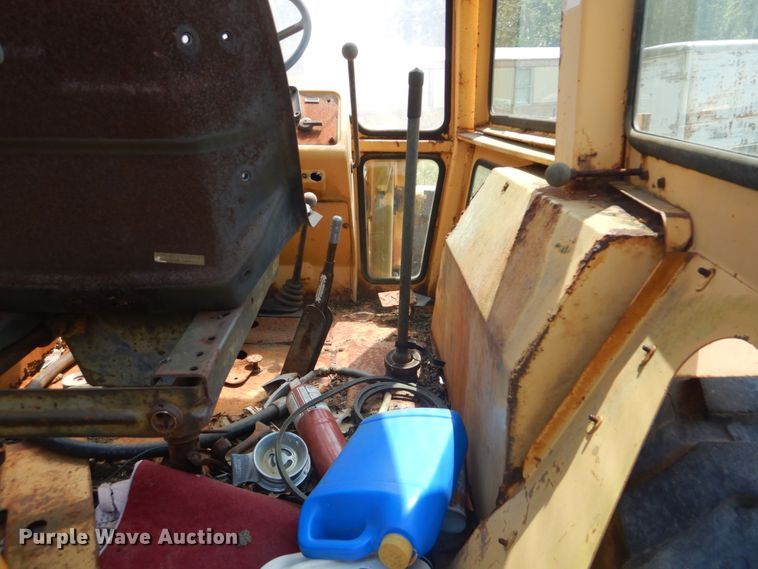 image for item FT9435 Ford 555A backhoe