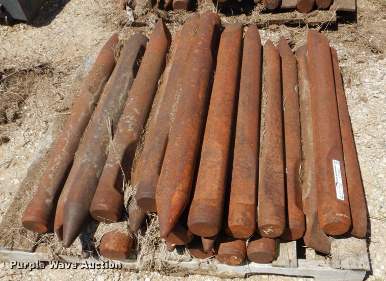 image for item FT9452 Approx. 20 breaker bits