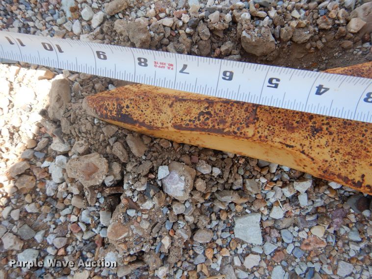 image for item FT9453 Tasco ripper