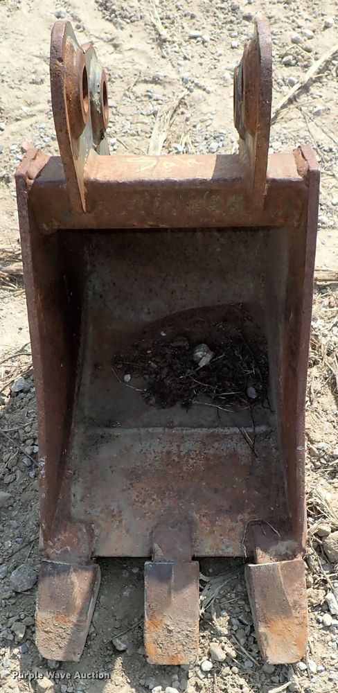 image for item GB9302 (5) excavator buckets