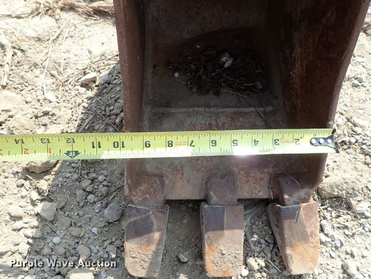 image for item GB9302 (5) excavator buckets