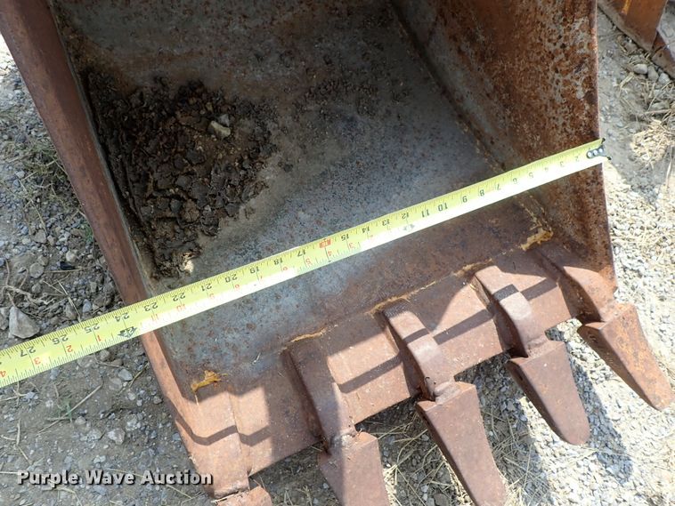 image for item GB9302 (5) excavator buckets