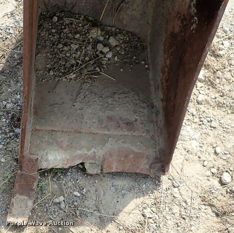 image for item GB9302 (5) excavator buckets