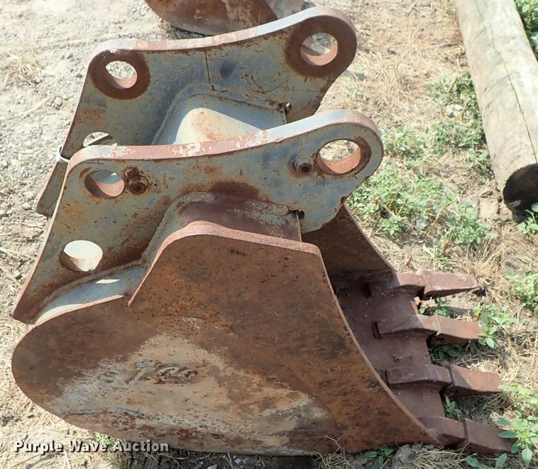 image for item GB9302 (5) excavator buckets