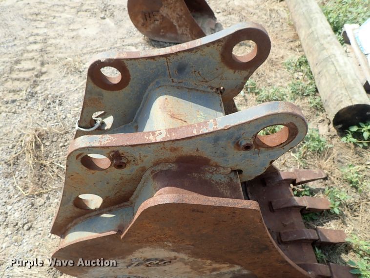 image for item GB9302 (5) excavator buckets