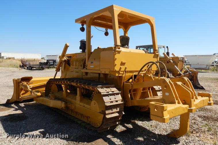 image for item GG9084 1981 Komatsu D65 dozer