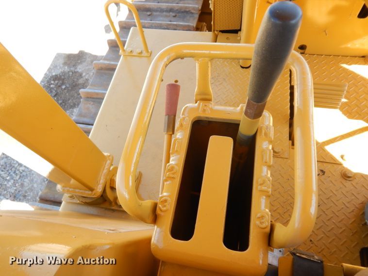 image for item GG9084 1981 Komatsu D65 dozer