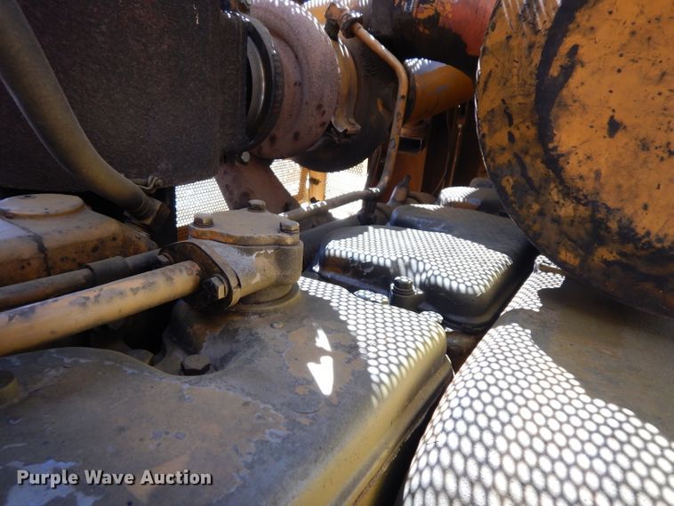 image for item GG9084 1981 Komatsu D65 dozer