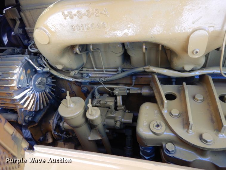 image for item GG9084 1981 Komatsu D65 dozer