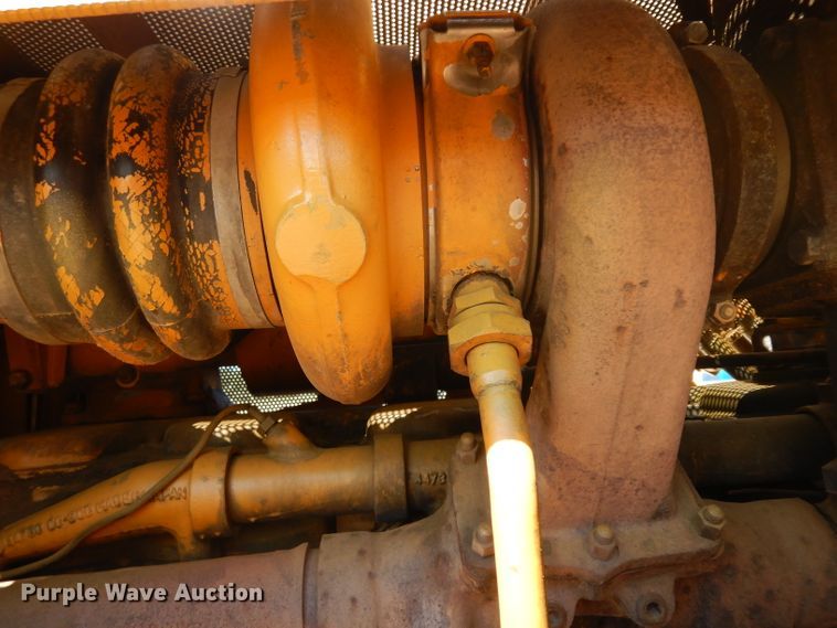 image for item GG9084 1981 Komatsu D65 dozer