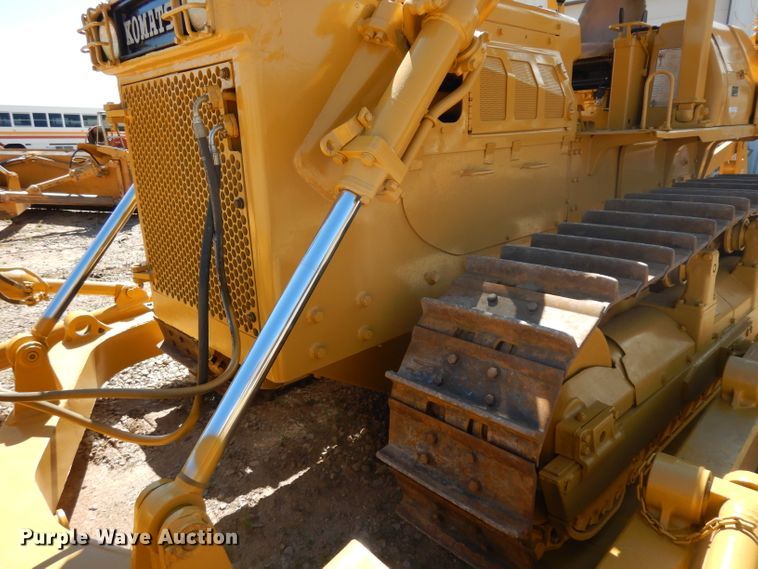 image for item GG9084 1981 Komatsu D65 dozer