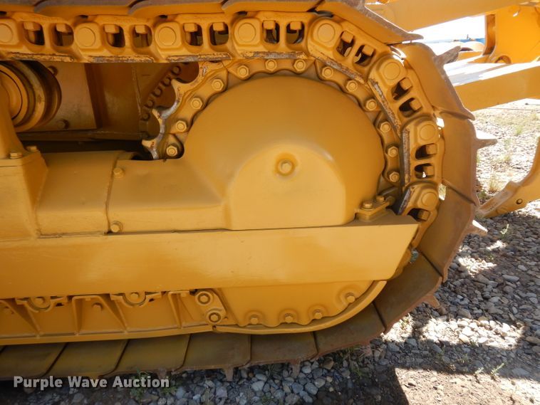 image for item GG9084 1981 Komatsu D65 dozer