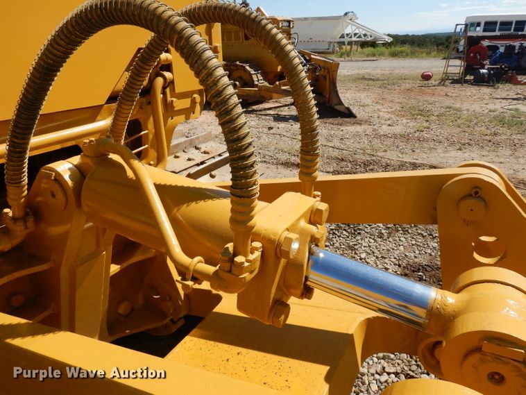 image for item GG9084 1981 Komatsu D65 dozer