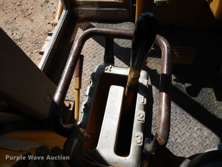 image for item GG9085 1979 Komatsu D65E-6 dozer