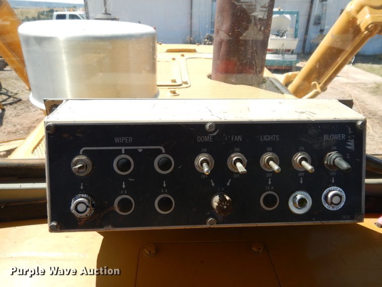 image for item GG9085 1979 Komatsu D65E-6 dozer