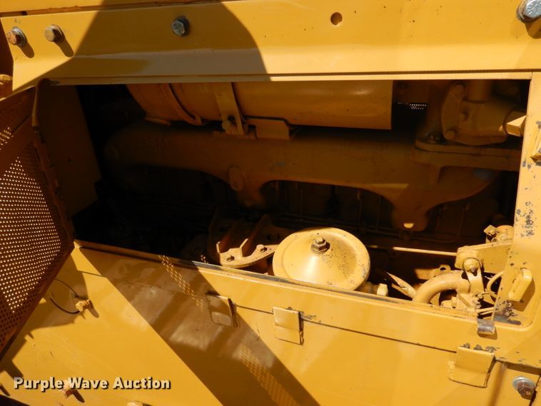 image for item GG9085 1979 Komatsu D65E-6 dozer