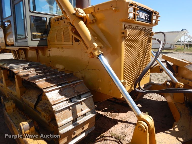 image for item GG9085 1979 Komatsu D65E-6 dozer