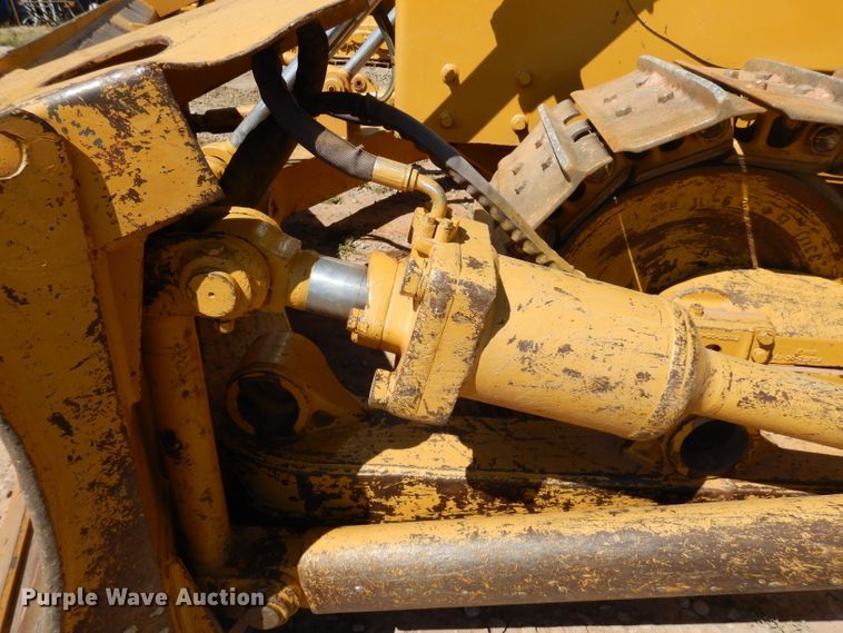 image for item GG9085 1979 Komatsu D65E-6 dozer