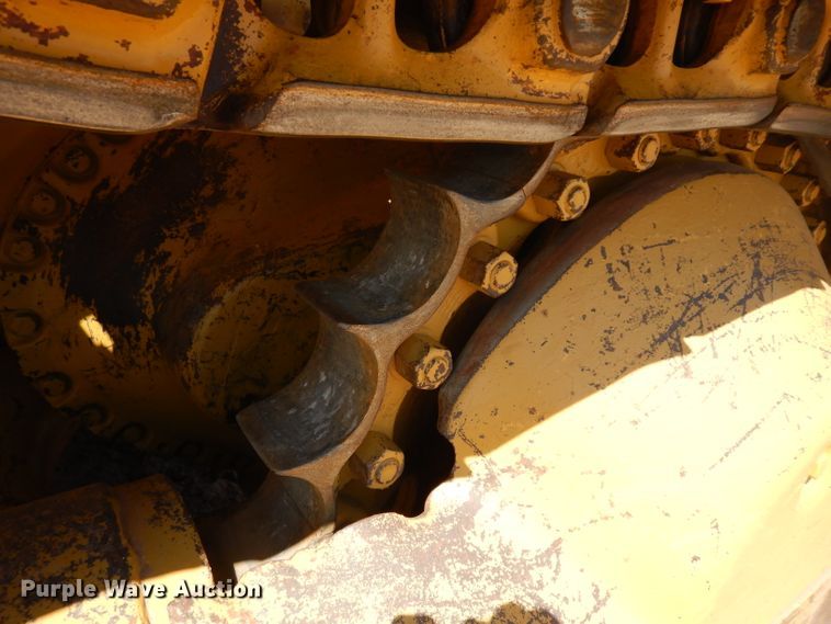 image for item GG9085 1979 Komatsu D65E-6 dozer