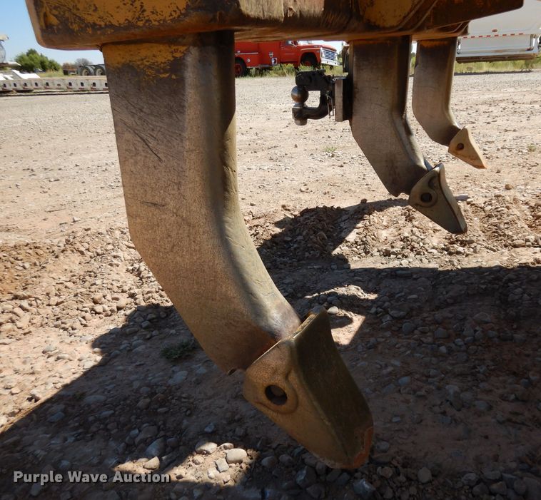 image for item GG9085 1979 Komatsu D65E-6 dozer