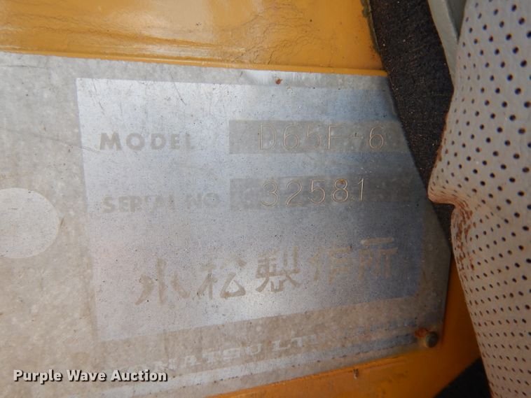 image for item GG9085 1979 Komatsu D65E-6 dozer