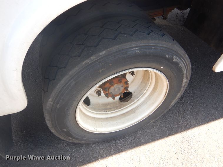 image for item GH9582 2007 GMC C5500 service truck