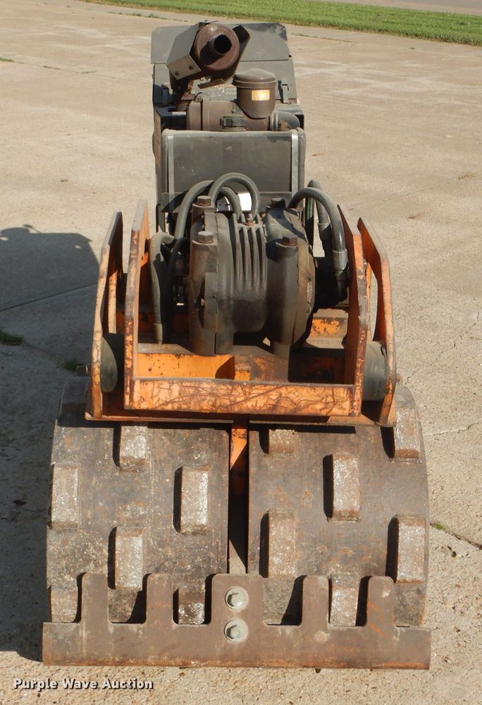 image for item GH9646 1996 MBW SDPT30D vibrator trench compactor