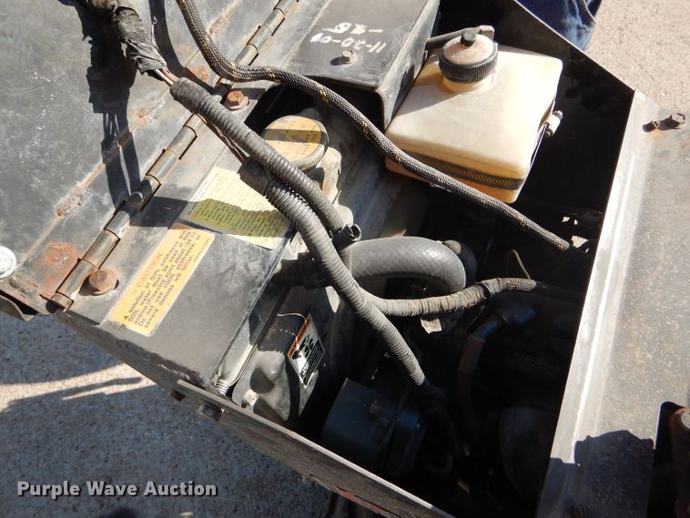 image for item GH9646 1996 MBW SDPT30D vibrator trench compactor