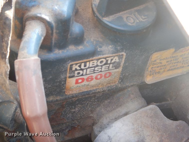 image for item GH9646 1996 MBW SDPT30D vibrator trench compactor