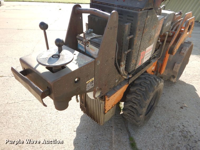 image for item GH9646 1996 MBW SDPT30D vibrator trench compactor