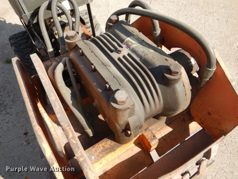 image for item GH9646 1996 MBW SDPT30D vibrator trench compactor