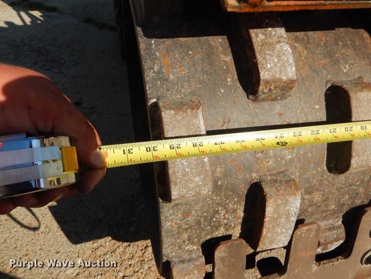 image for item GH9646 1996 MBW SDPT30D vibrator trench compactor