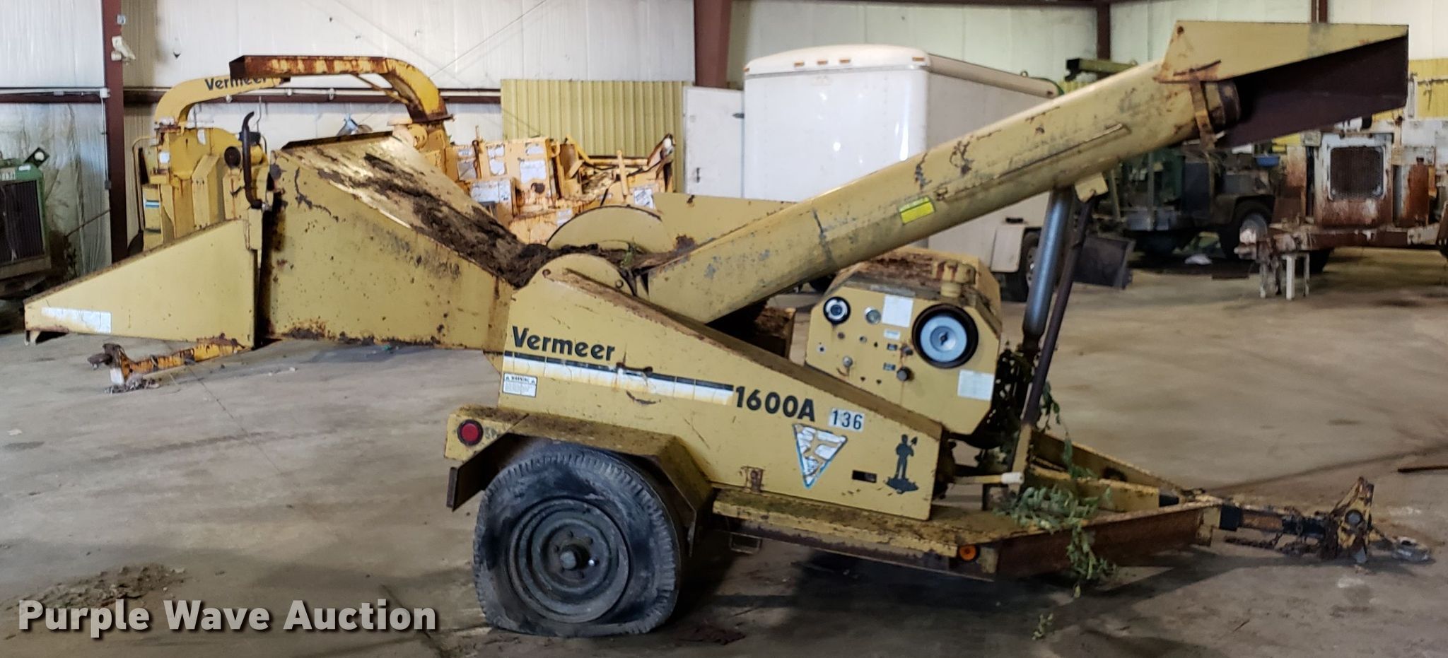1990 Vermeer 1600A wood chipper in Springfield, MO Item DH2777 sold