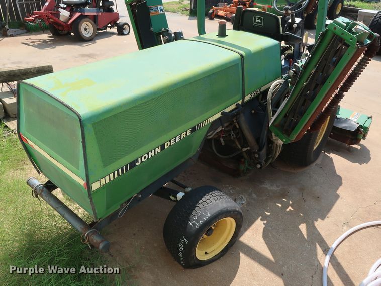 image for item DG4148 1998 John Deere 3365 reel mower