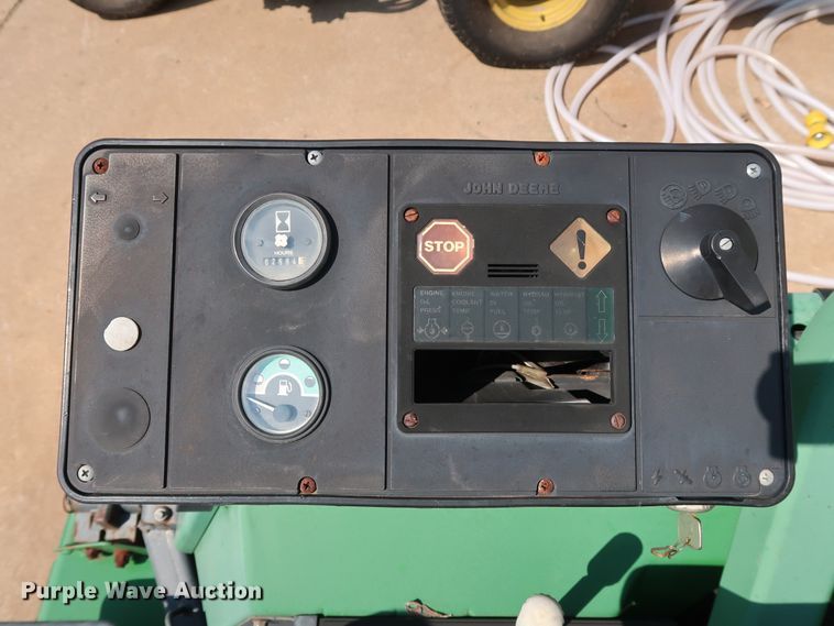 image for item DG4148 1998 John Deere 3365 reel mower