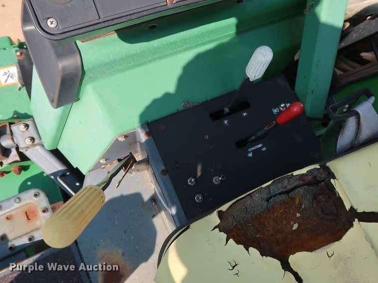 image for item DG4148 1998 John Deere 3365 reel mower