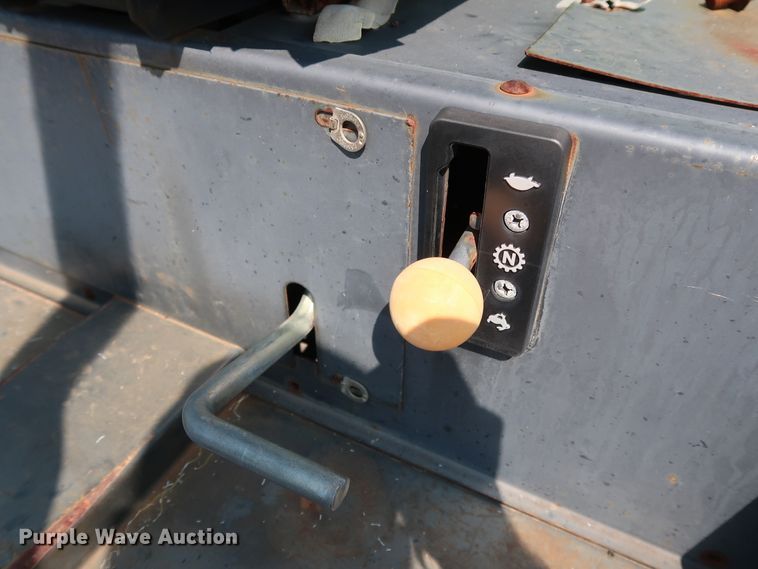 image for item DG4148 1998 John Deere 3365 reel mower