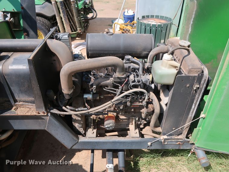 image for item DG4148 1998 John Deere 3365 reel mower